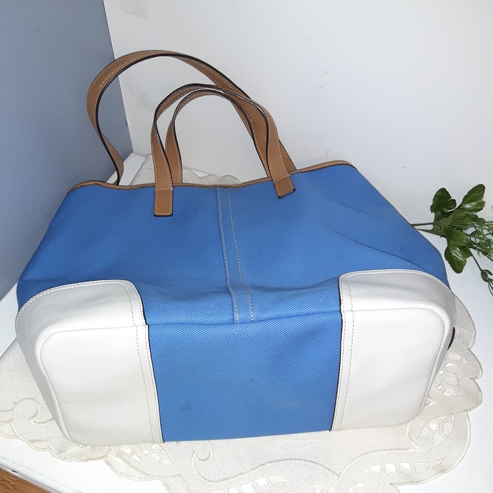 Coach Blue and White Hobo Bag - Picture 5 of 14